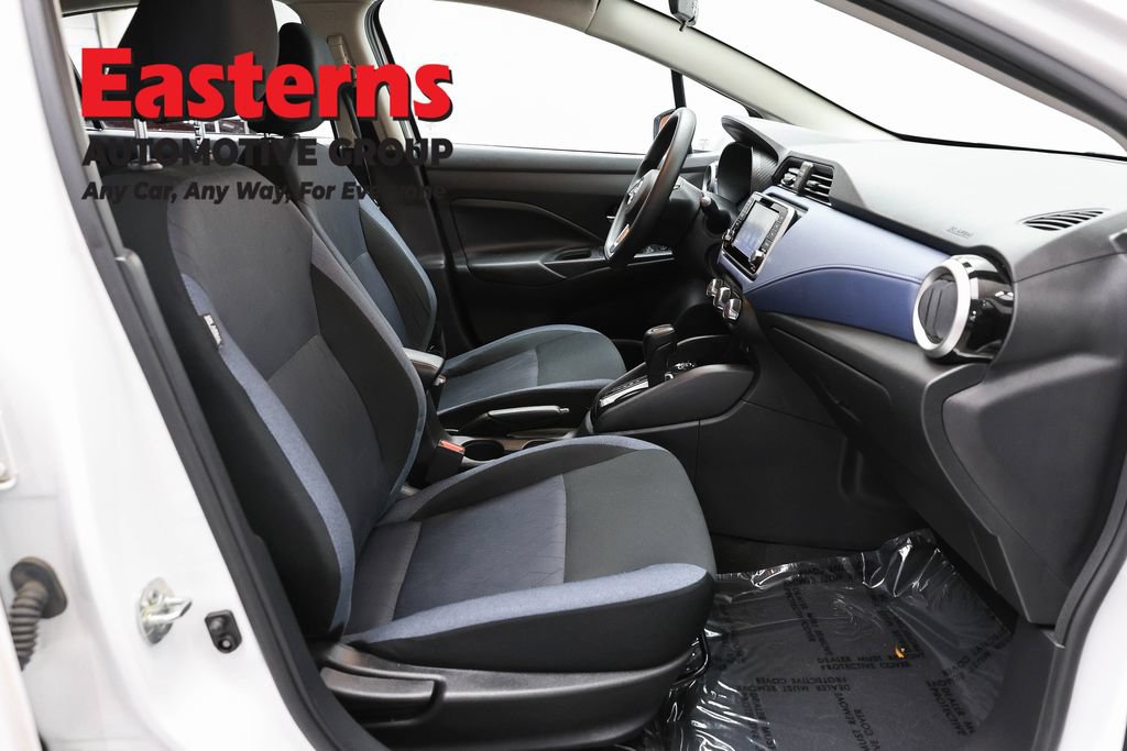 Used 2023 Nissan Versa SV FWD image 24