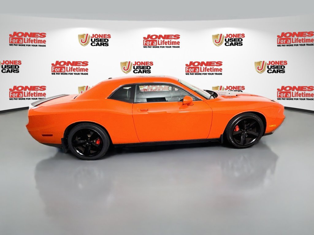 Used 2009 Dodge Challenger SRT8 w/ SRT Option Group II RWD image 16