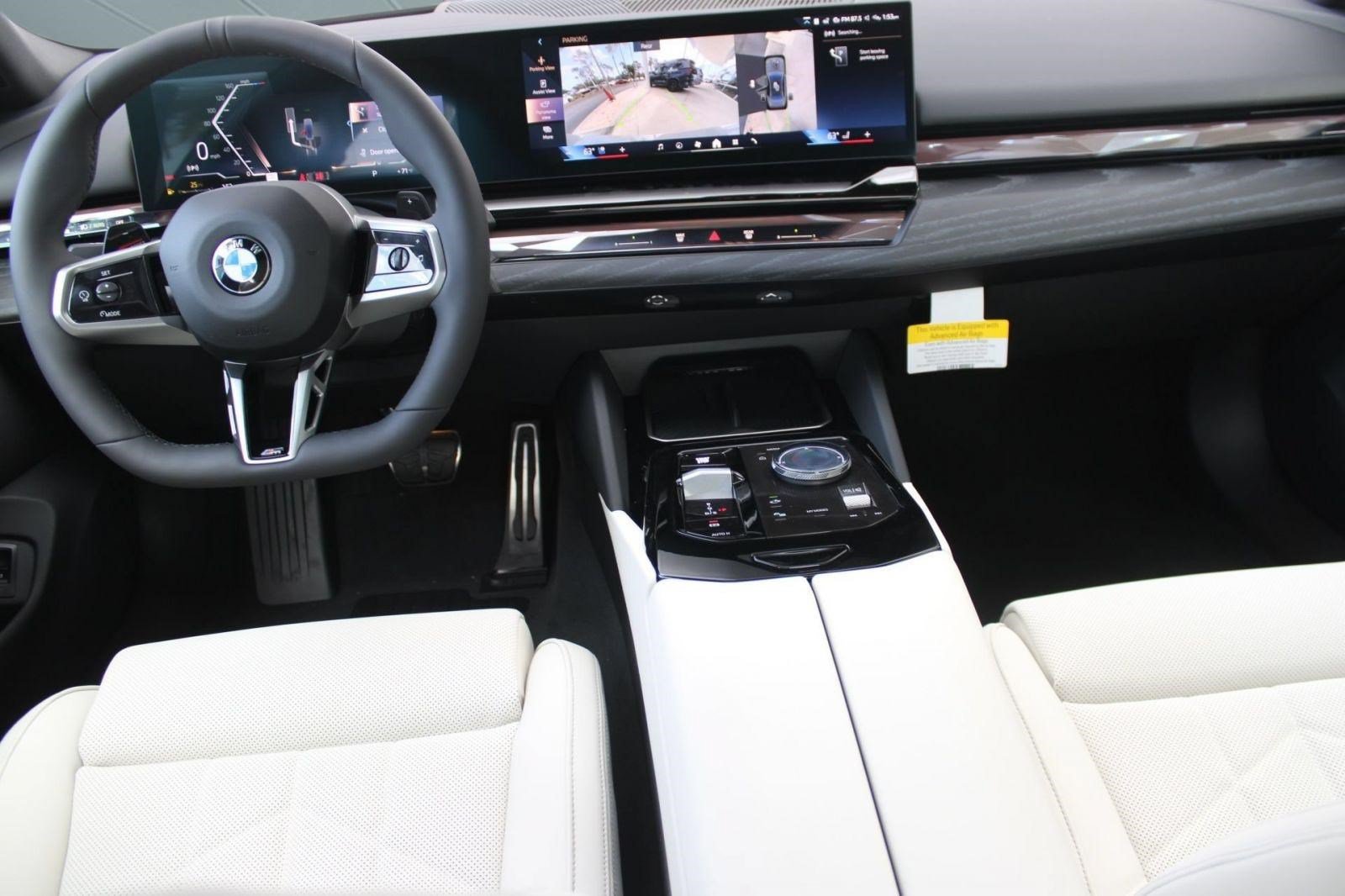 Used 2026 BMW 530i w/ M Sport Package RWD image 16