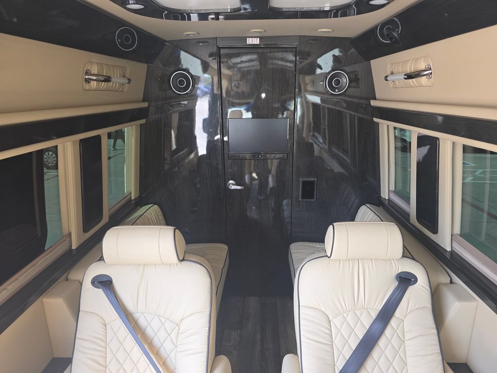 Used 2020 Mercedes-Benz Sprinter 3500 image 19