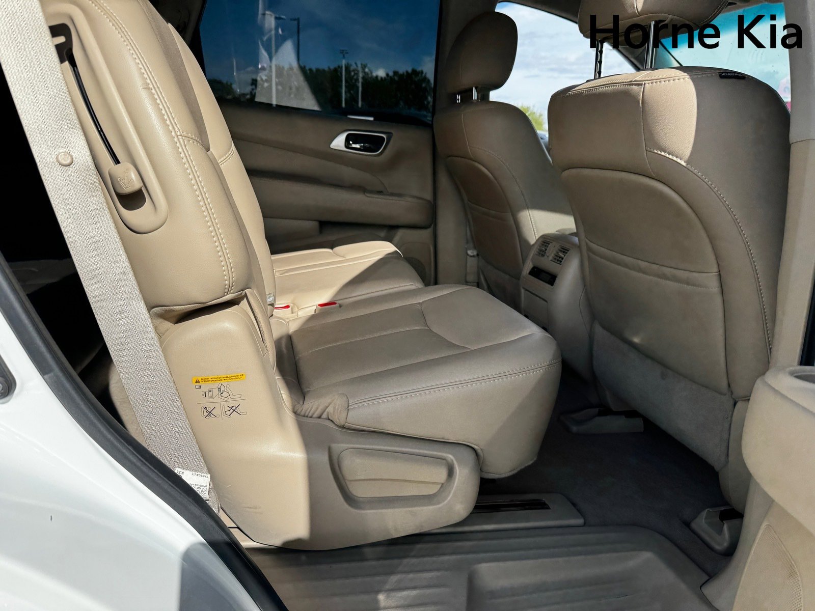 Used 2014 Nissan Pathfinder SL w/ SL Tech Package image 29