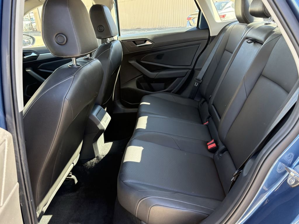 Used 2020 Volkswagen Jetta SE w/ SE Cold Weather Package image 23
