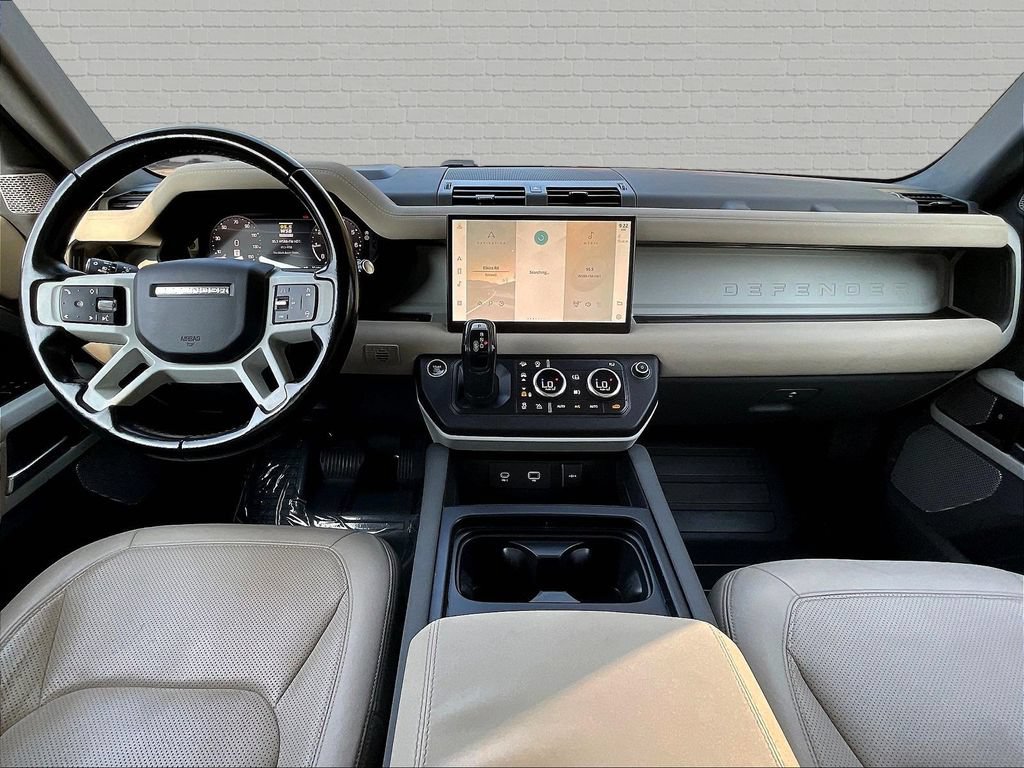 Used 2023 Land Rover Defender 130 SE AWD/4WD image 7