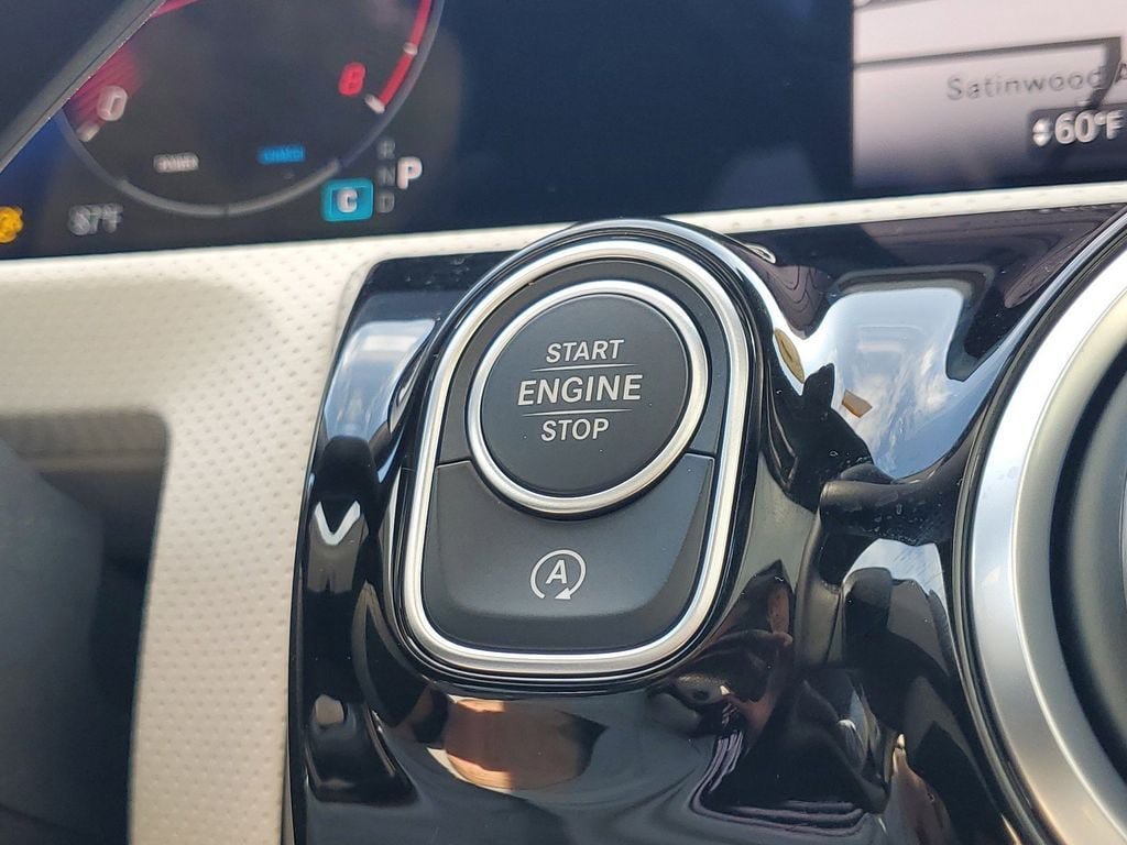 New 2025 Mercedes-Benz CLA 250 4MATIC image 29