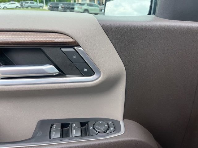 Used 2022 Chevrolet Silverado 1500 LT AWD/4WD image 16