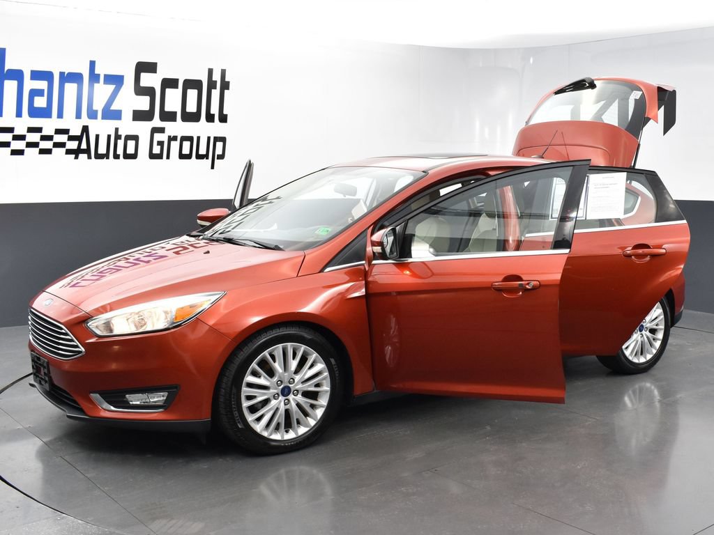 Used 2018 Ford Focus Titanium FWD image 35
