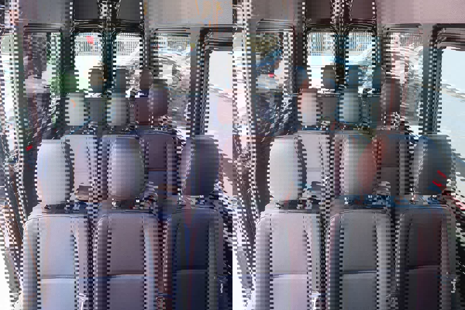 Used 2024 Mercedes-Benz Sprinter 2500 image 20