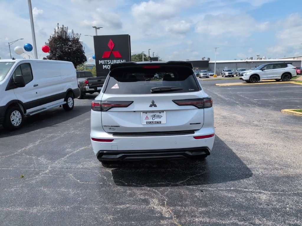 New 2026 Mitsubishi Outlander SEL Black Edition AWD/4WD image 6