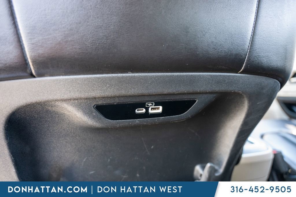 Used 2023 Chrysler Pacifica Touring-L image 24