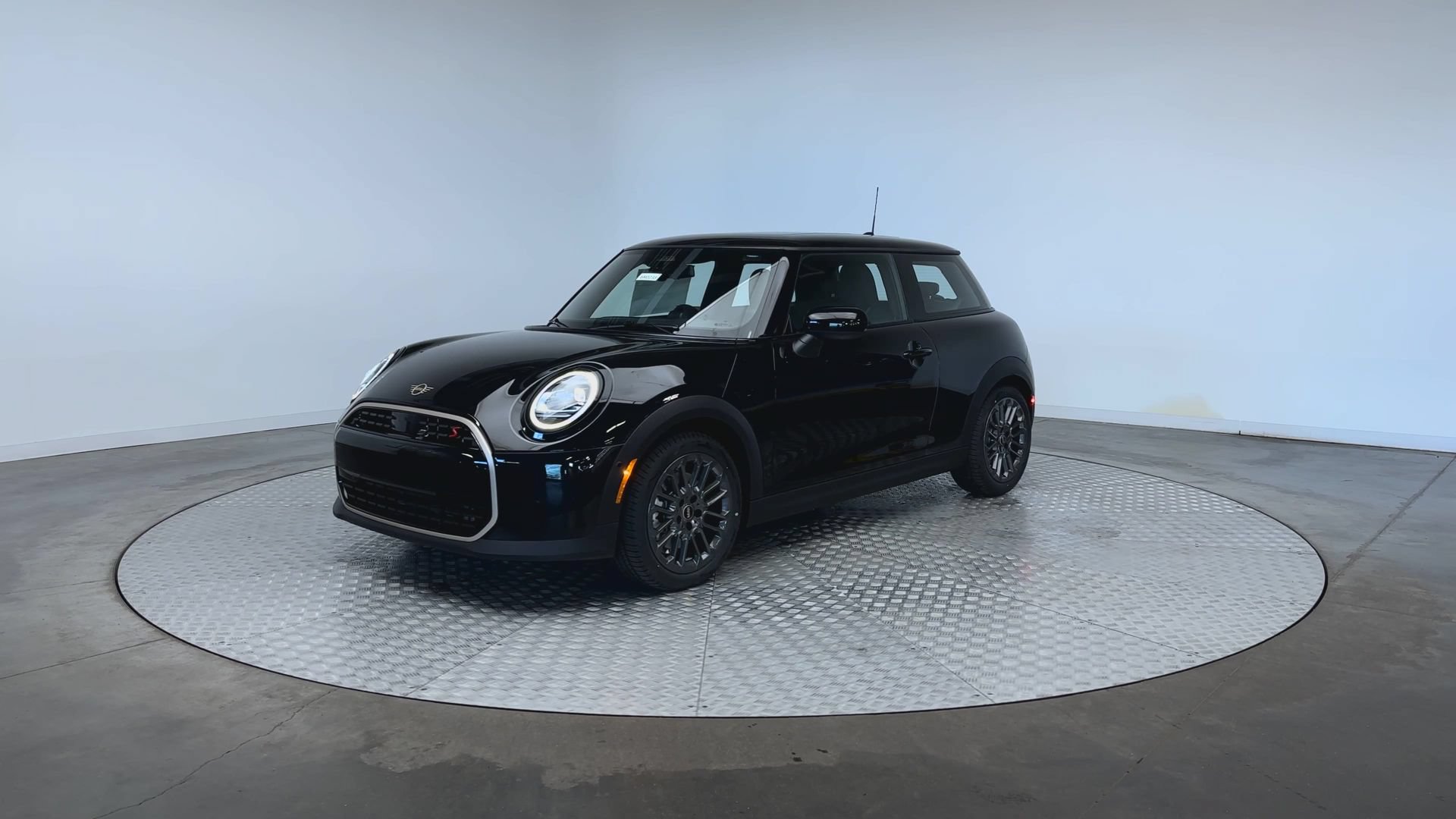 Used 2026 MINI Cooper S FWD image 4
