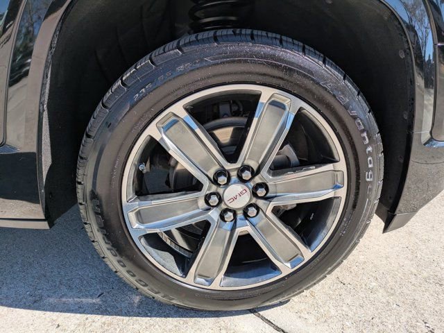 Used 2017 GMC Acadia Denali w/ Technology Package image 10