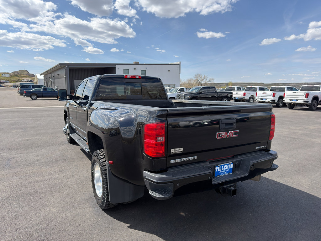 Used 2019 GMC Sierra 3500 Denali w/ Duramax Plus Package AWD/4WD image 30
