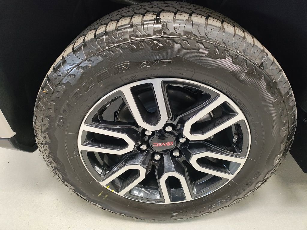 New 2026 GMC Sierra 1500 AT4 w/ AT4 Premium Package image 17