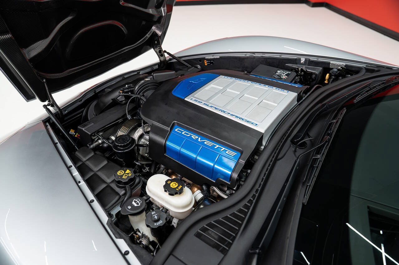 Used 2013 Chevrolet Corvette ZR1 w/ Battery Protection Package RWD image 12