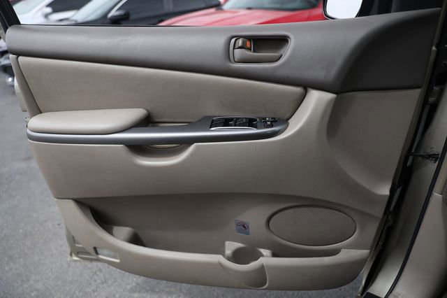 Used 2009 Toyota Sienna LE image 38