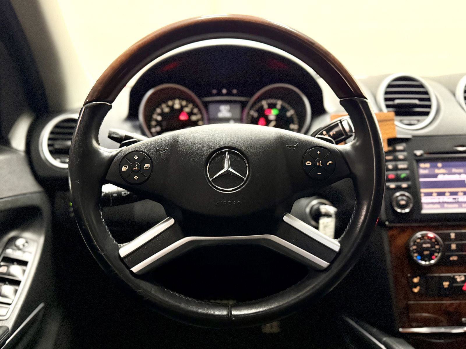 Used 2011 Mercedes-Benz ML 550 4MATIC image 17