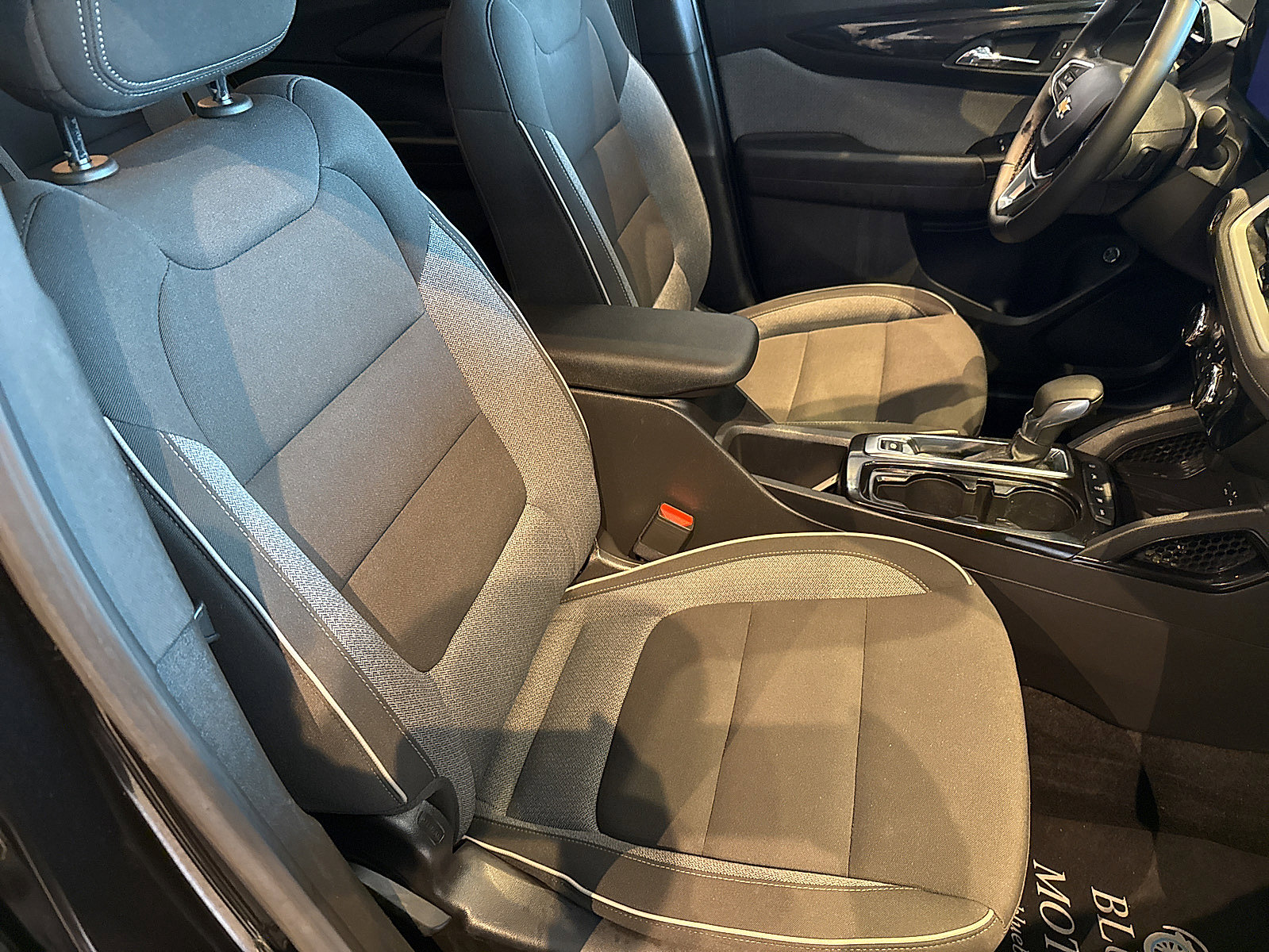 Used 2024 Chevrolet TrailBlazer LT w/ Convenience Package image 44