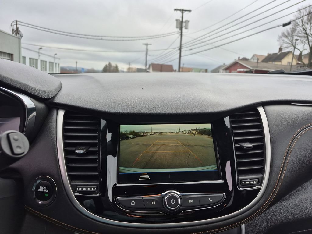 Used 2019 Chevrolet Trax LT w/ LT Convenience Package image 24