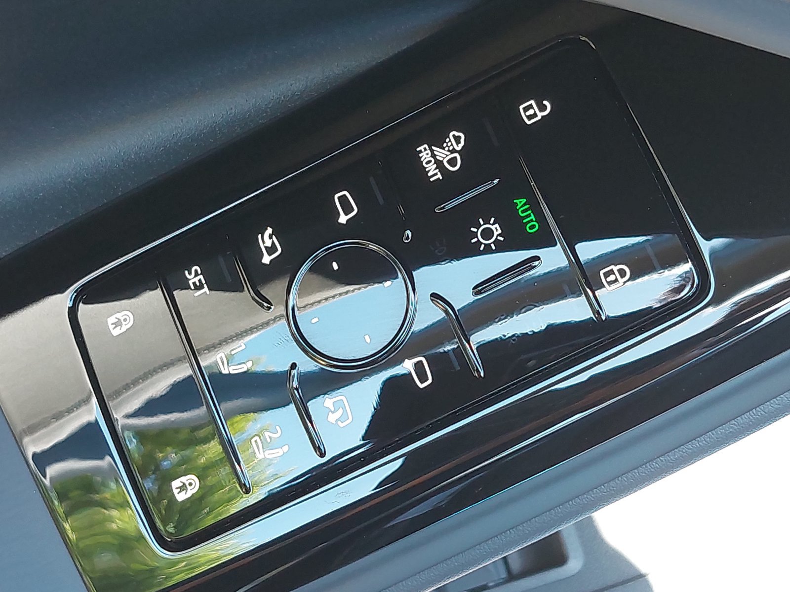 New 2027 Audi SQ6 e-tron Premium Plus AWD/4WD image 31