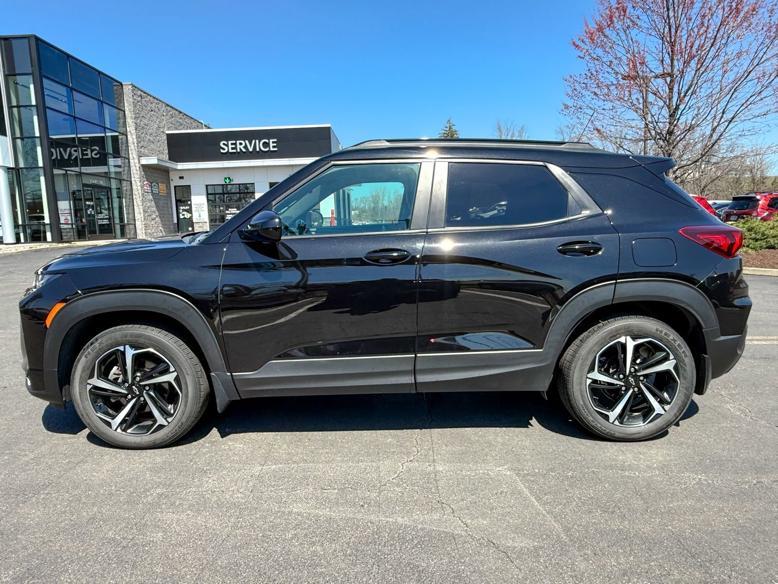 Used 2023 Chevrolet TrailBlazer RS w/ Sun and Liftgate Package image 10