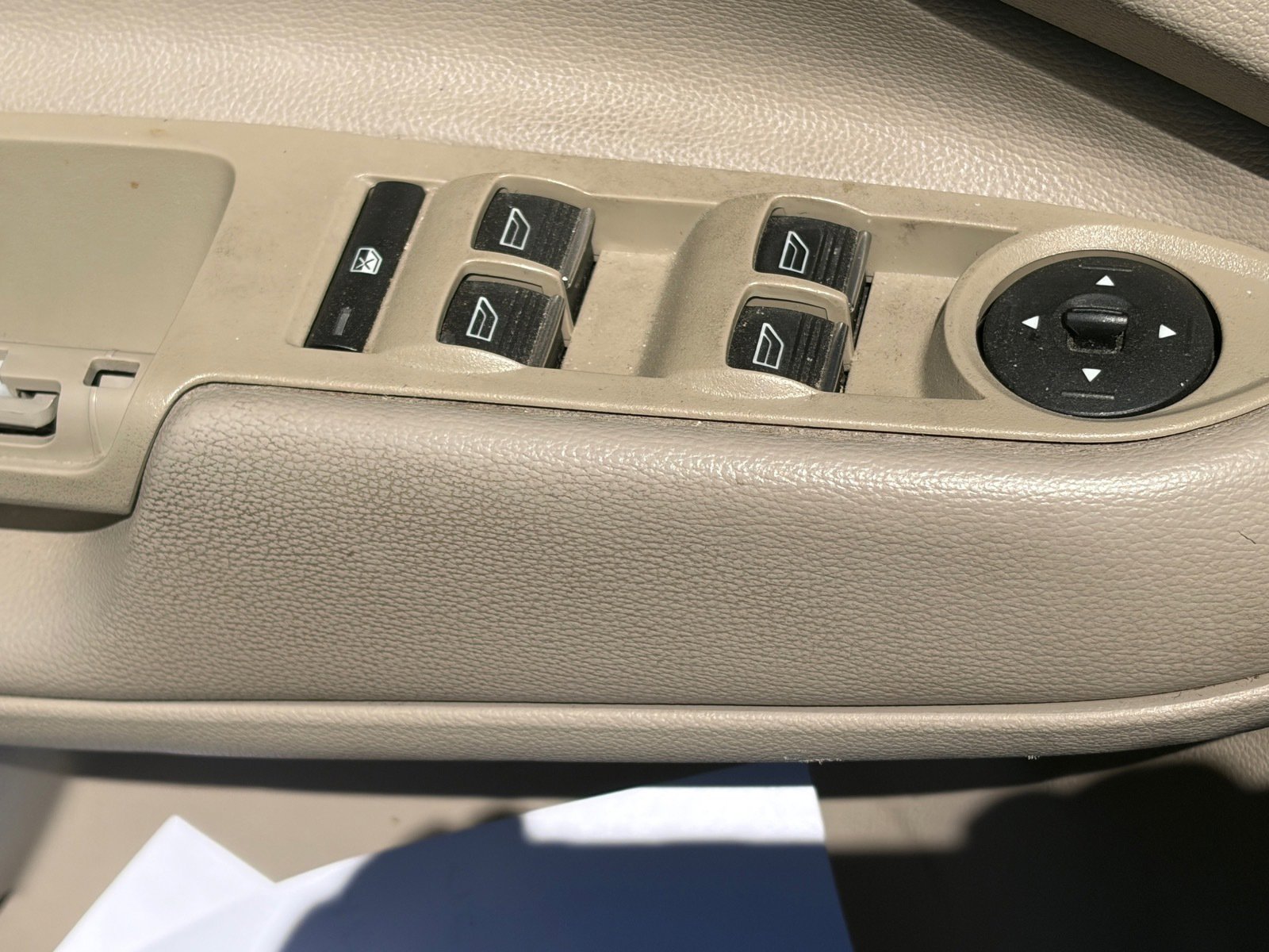 Used 2019 Ford Escape SE image 8