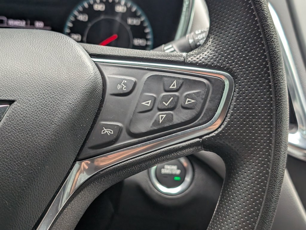 Used 2024 Chevrolet Equinox LS w/ Driver Confidence II Package FWD image 26