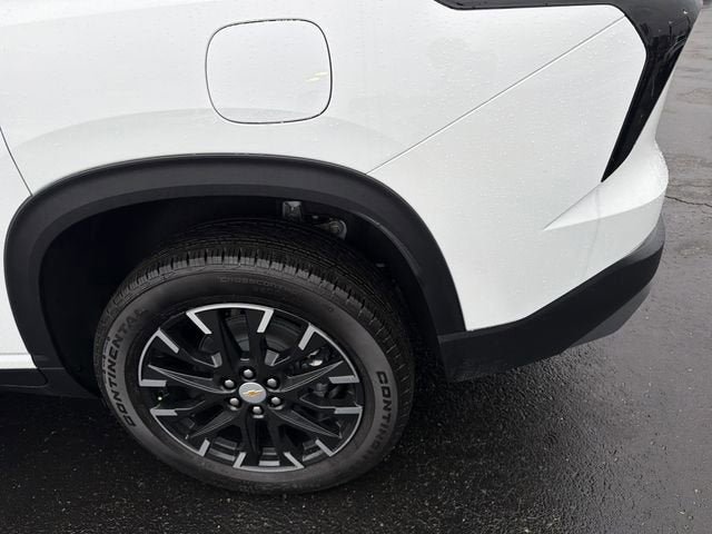 New 2026 Chevrolet Traverse LT w/ Sun and Wheel Package FWD image 7
