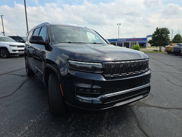 Used 2025 Jeep Grand Wagoneer L Series II Obsidian w/ Quick Order Packagew 28T AWD/4WD image 10