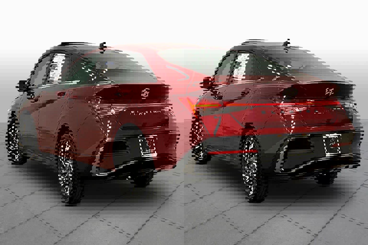 Used 2025 Hyundai Elantra SEL image 12