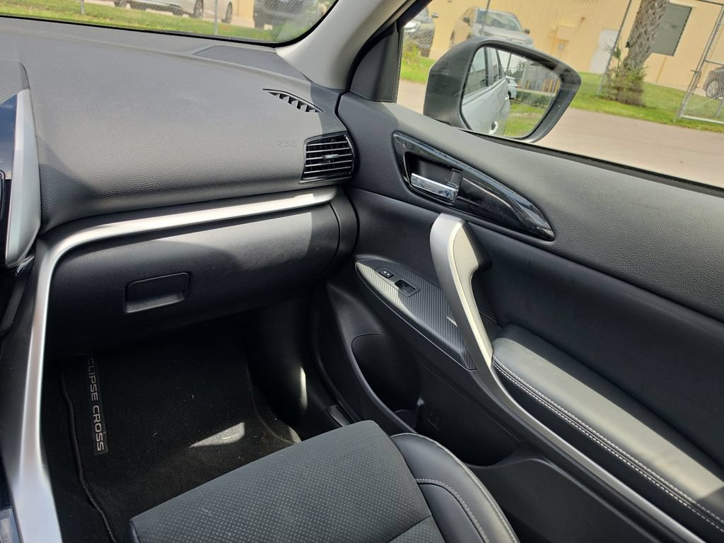 Used 2024 Mitsubishi Eclipse Cross SE AWD/4WD image 11