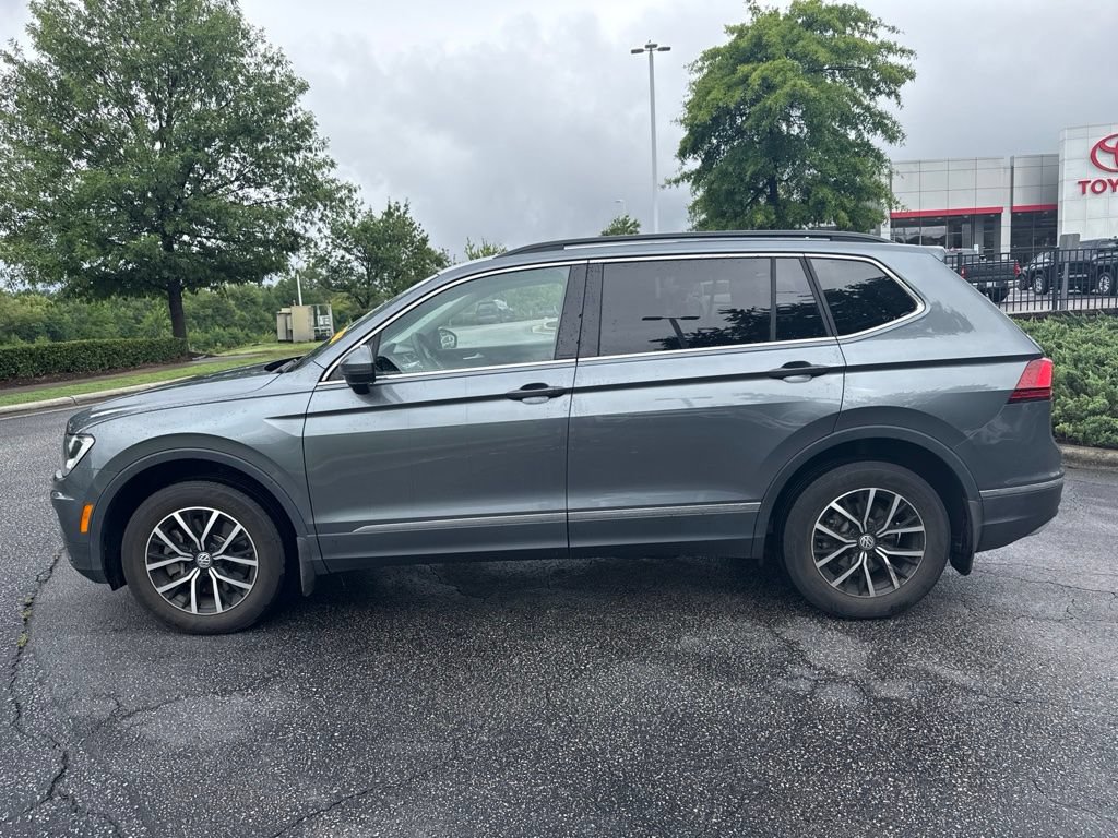 Used 2021 Volkswagen Tiguan SE FWD image 3
