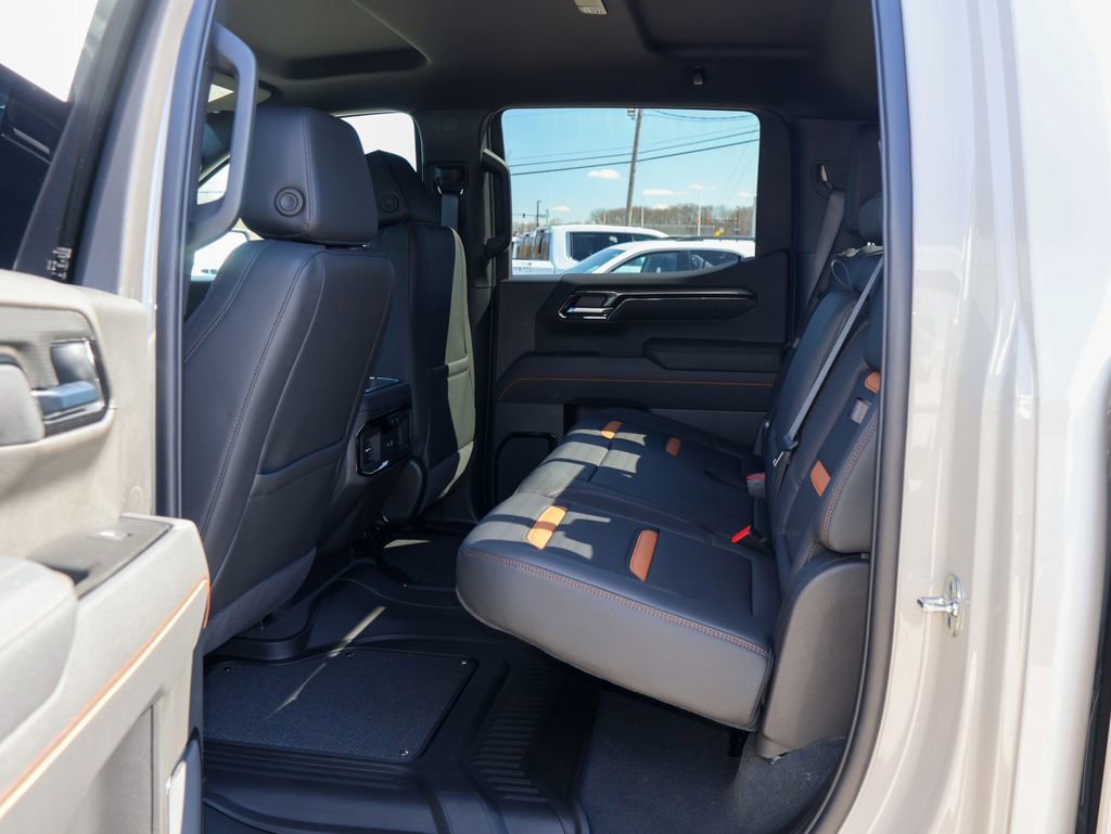 New 2026 GMC Sierra 1500 AT4 w/ AT4 Premium Package image 9