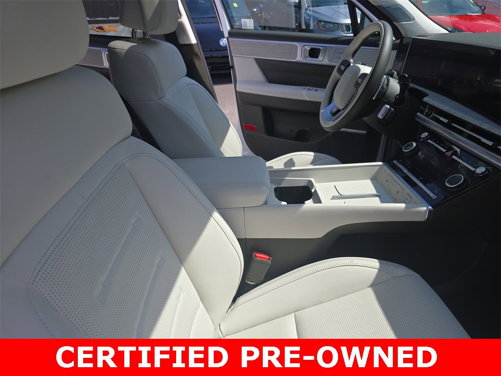 Used 2025 Hyundai Santa Fe Calligraphy image 10
