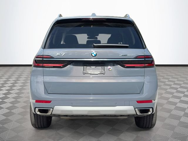 Used 2024 BMW X7 xDrive40i AWD/4WD image 6
