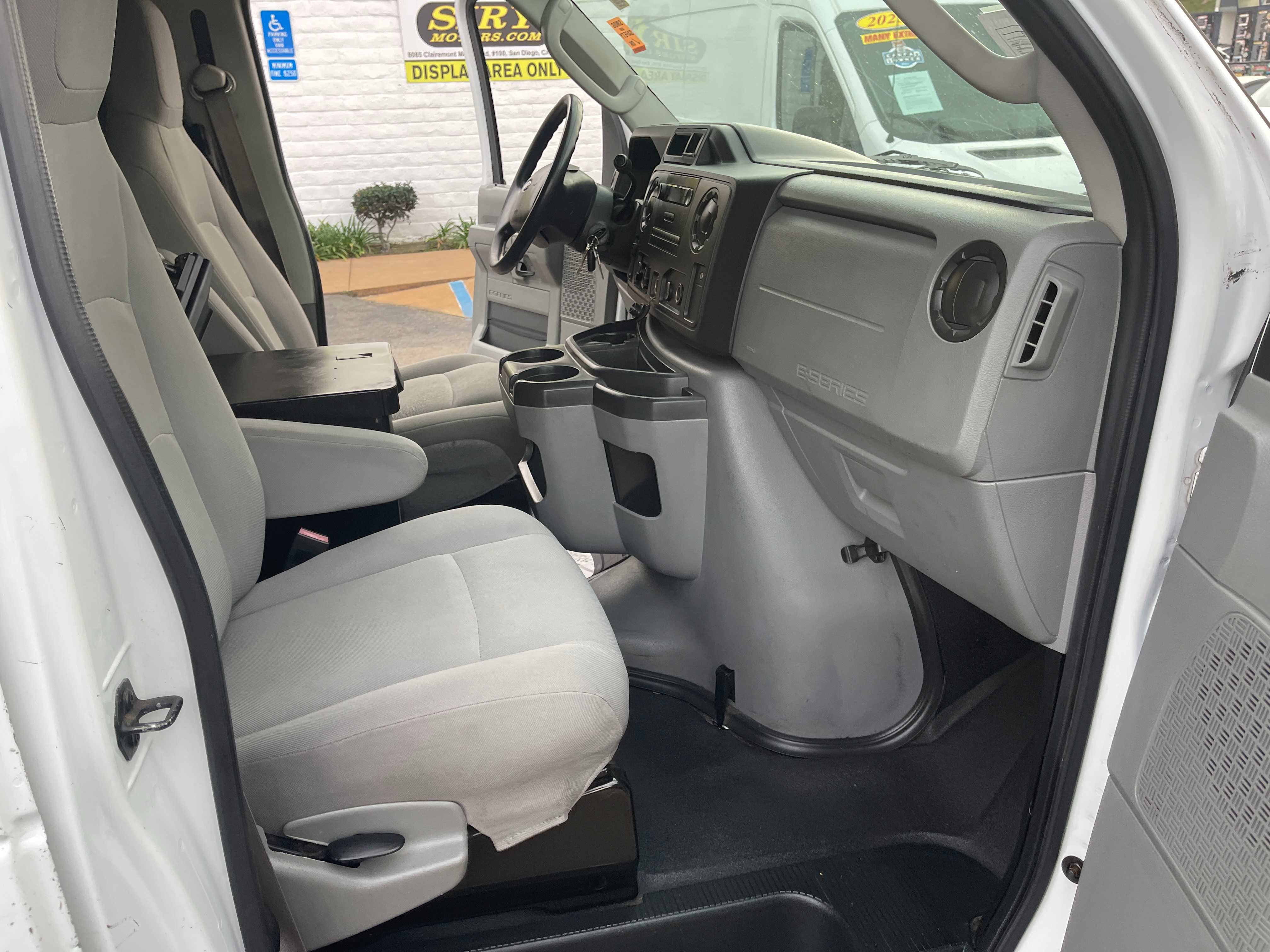 Used 2013 Ford E-150 and Econoline 150 image 15