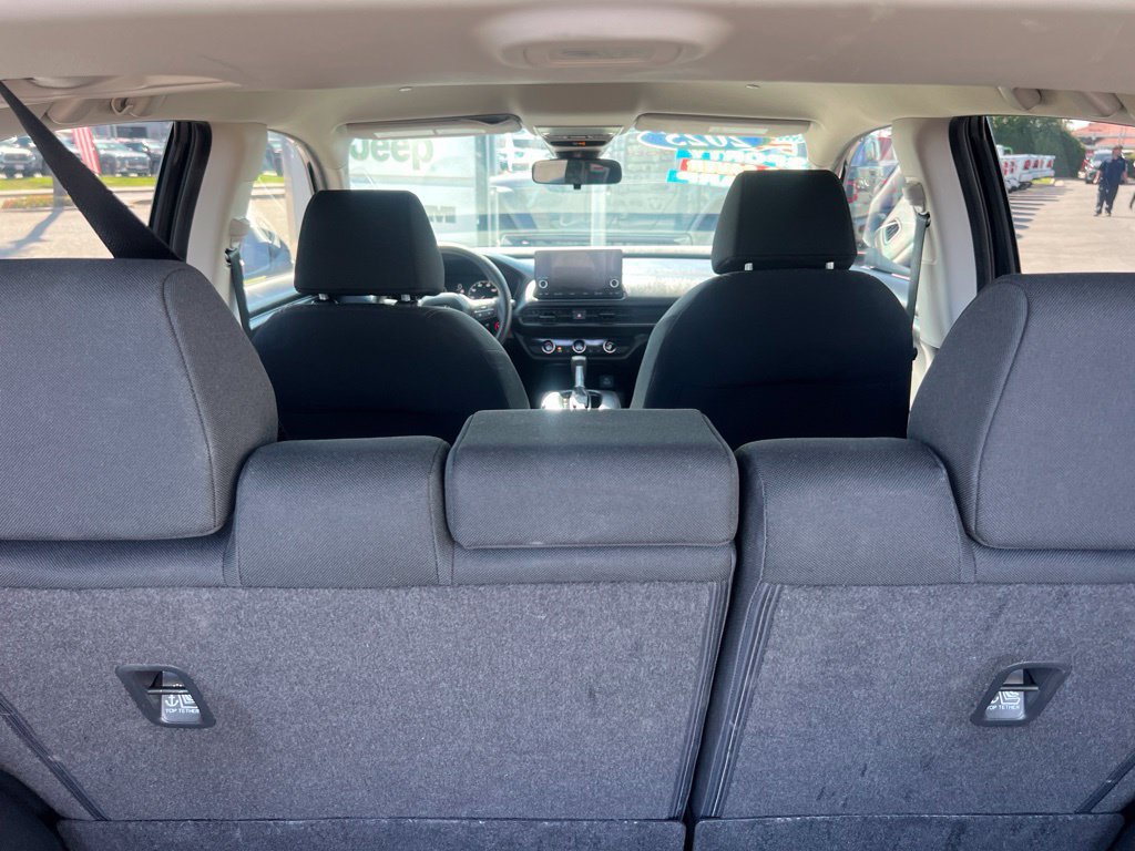 Used 2025 Honda HR-V LX image 38