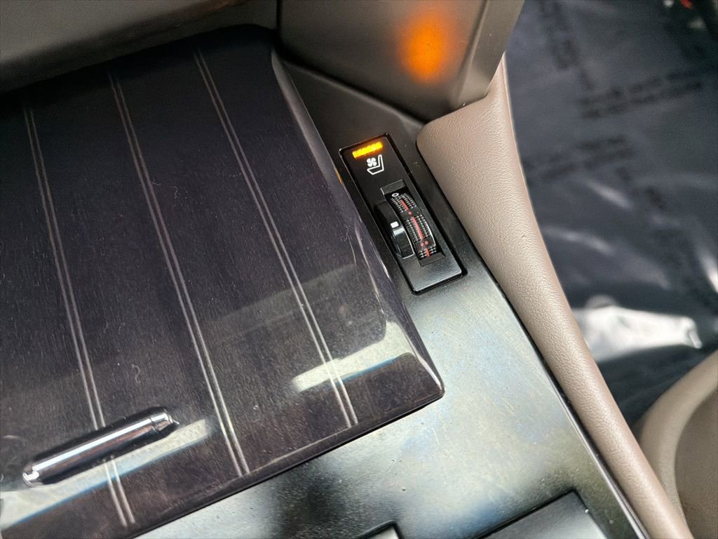 Used 2020 Lexus GX 460 Premium w/ Premium Package image 21