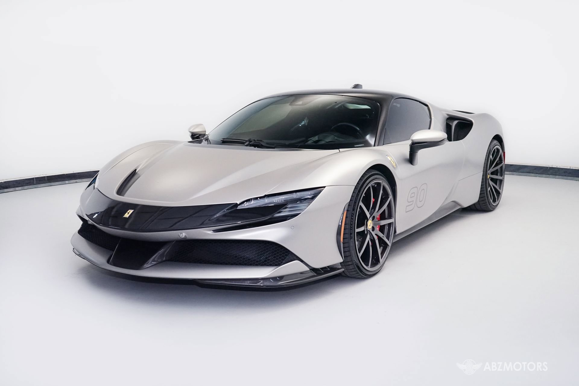Used 2021 Ferrari SF90 Stradale AWD/4WD image 2