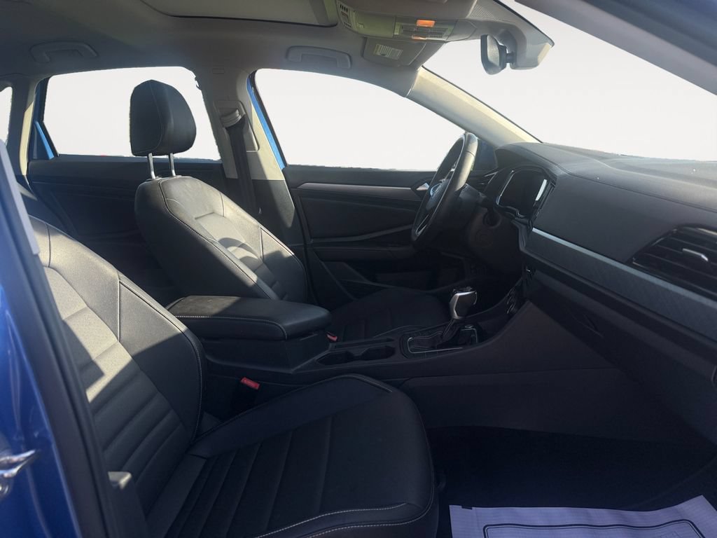 Used 2022 Volkswagen Jetta SE FWD image 15