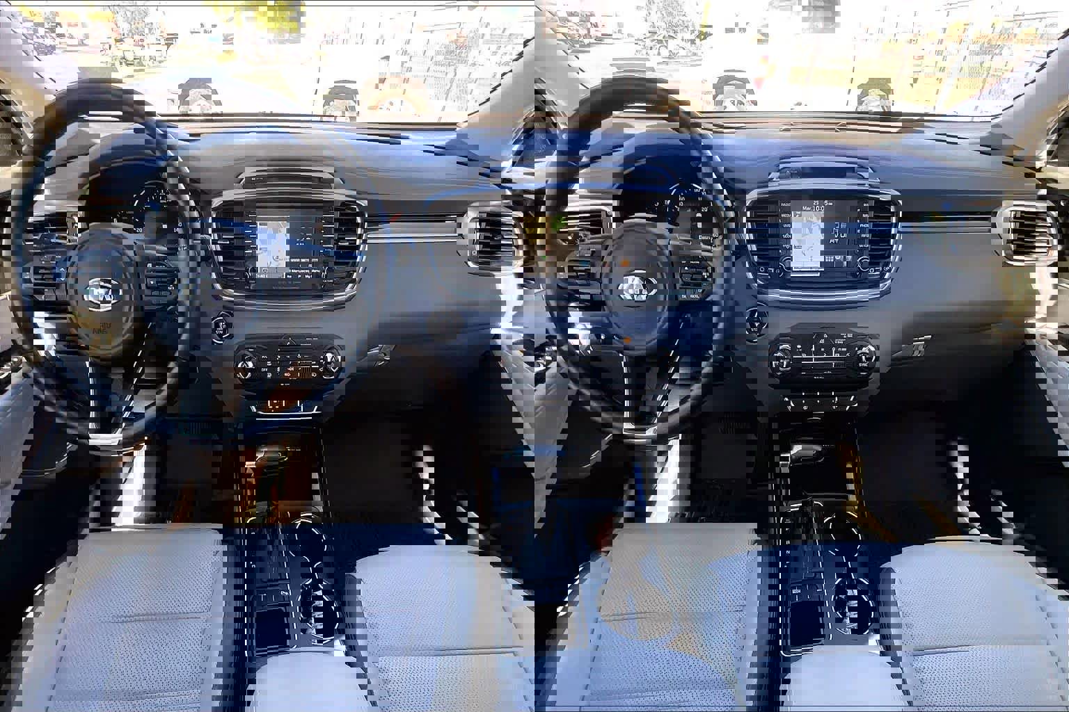 Used 2017 Kia Sorento SX image 13