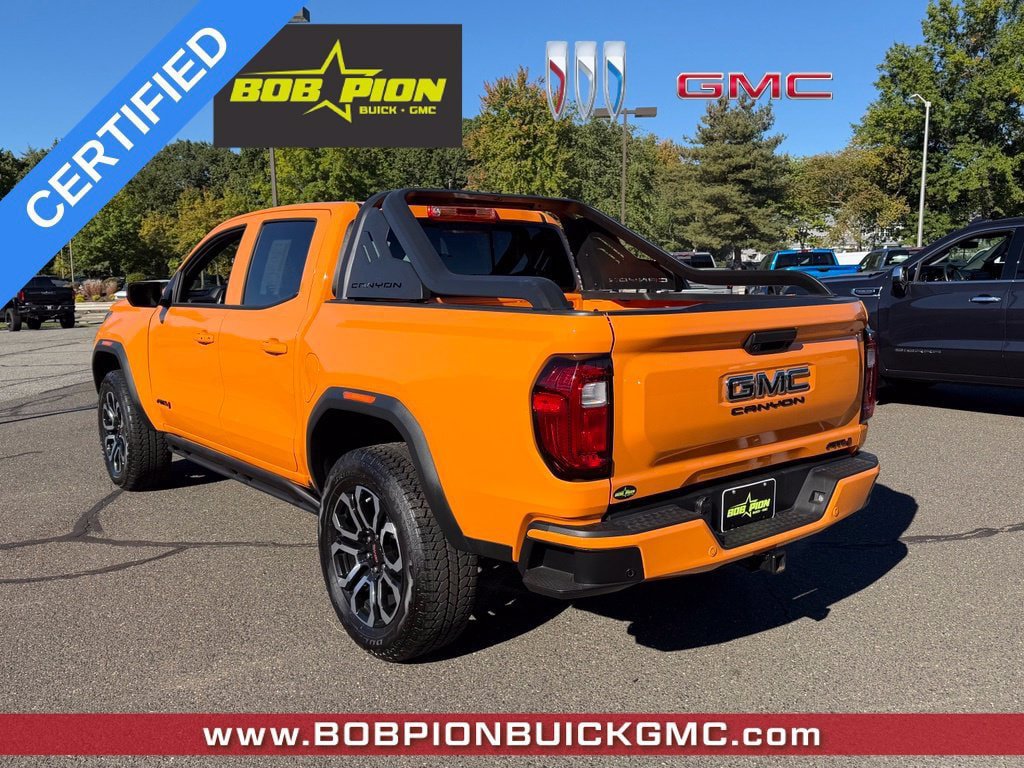 Certified 2025 GMC Canyon AT4 w/ Nightfall Edition AWD/4WD image 4