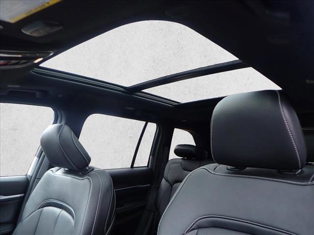 New 2026 Jeep Grand Cherokee Limited Reserve image 15