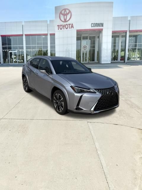 Used 2026 Lexus UX 300h AWD w/ Accessory Package (2T) video 2