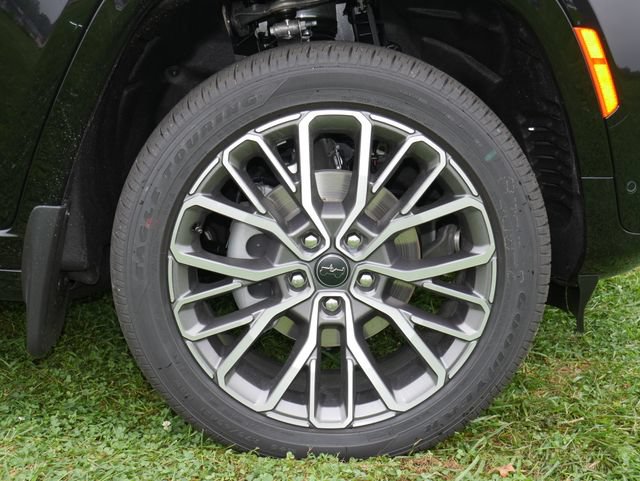 New 2027 Jeep Grand Cherokee Summit AWD/4WD image 14