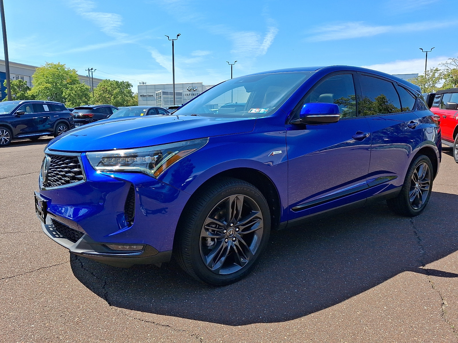 Used 2023 Acura RDX w/ Advance Package AWD/4WD image 3
