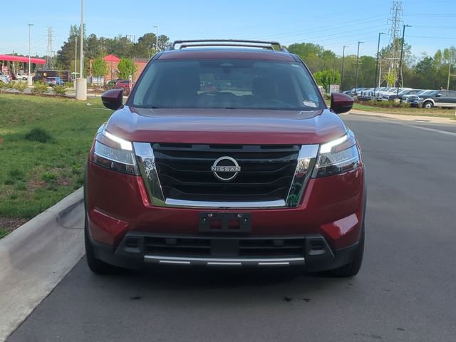 Used 2023 Nissan Pathfinder Platinum AWD/4WD image 16