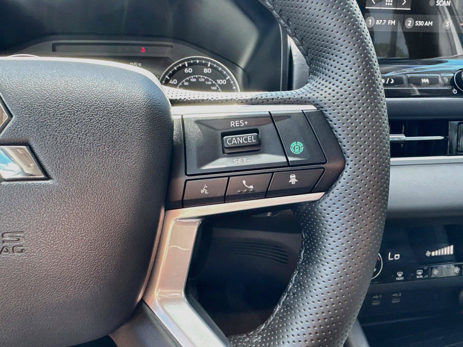 New 2026 Mitsubishi Outlander SE FWD image 13