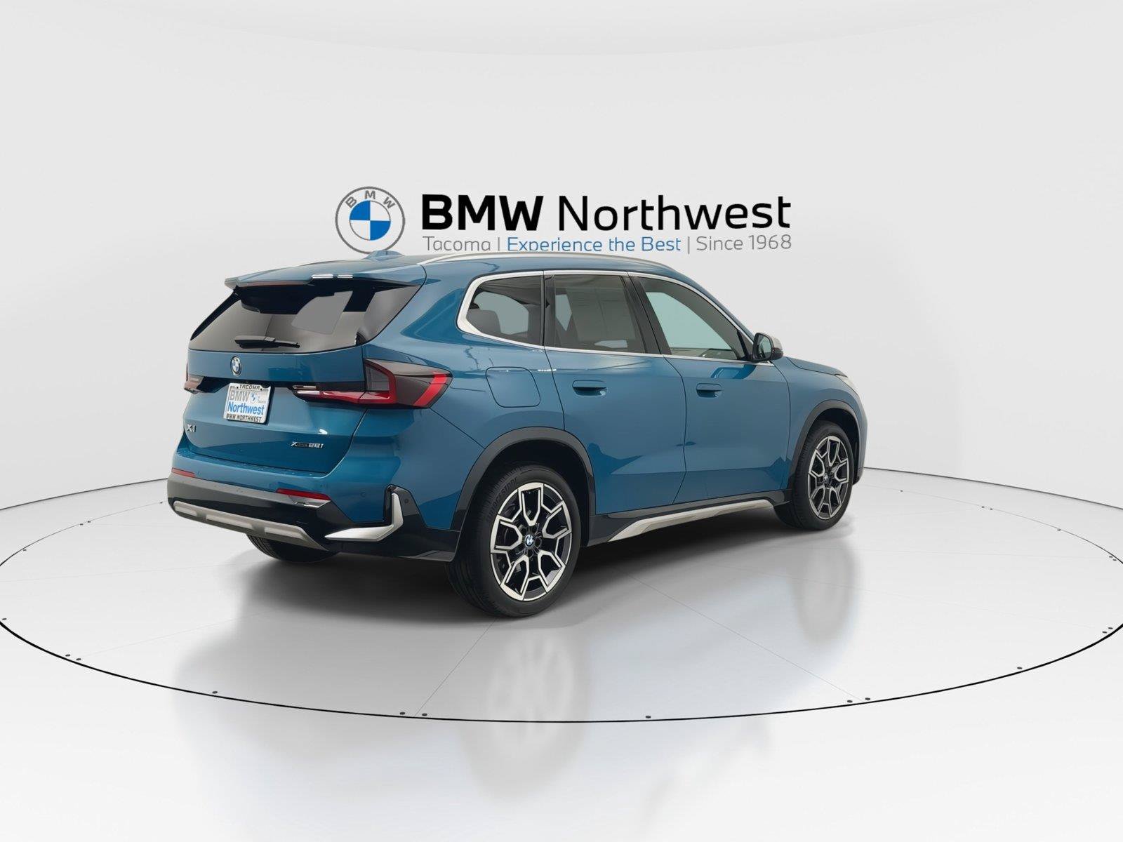 Used 2024 BMW X1 xDrive28i w/ Convenience Package AWD/4WD image 13