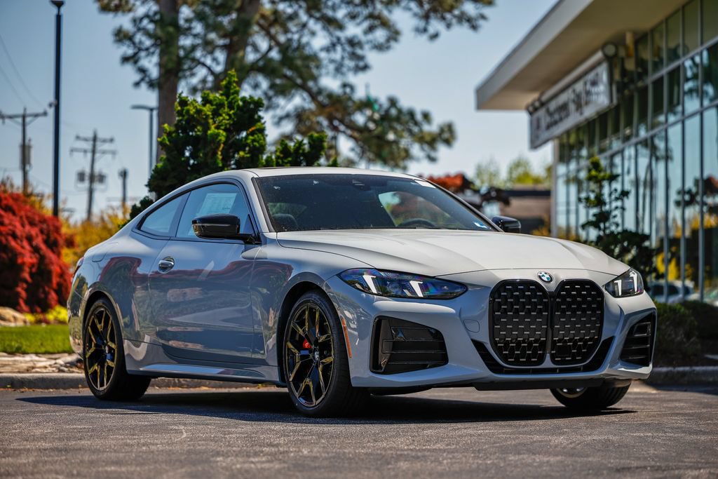 New 2026 BMW 430i Coupe w/ M Sport Package RWD image 1