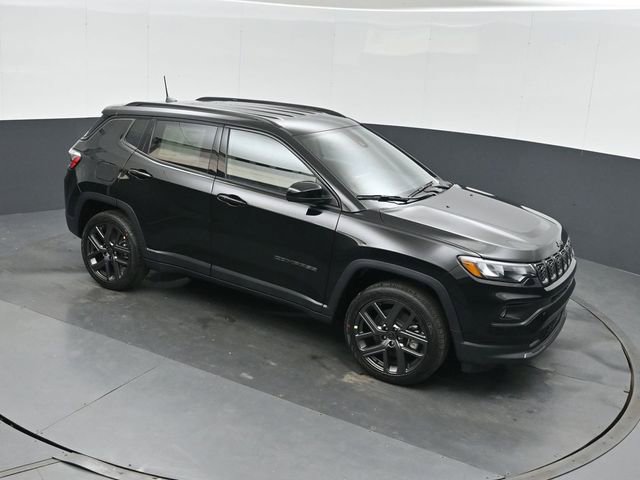 New 2026 Jeep Compass Latitude image 27
